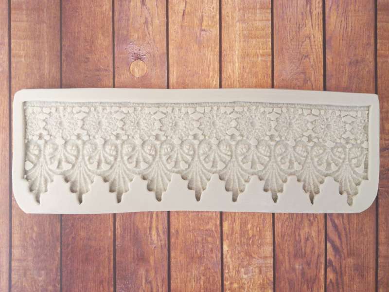 Lace border H silicone mould