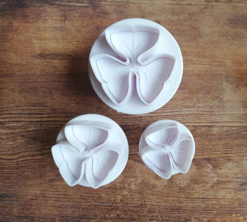 Three petal flower plunger cutter. Clover petal