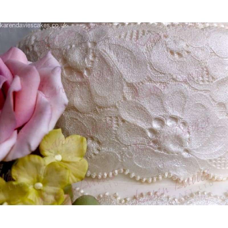 Lace border silicone mould