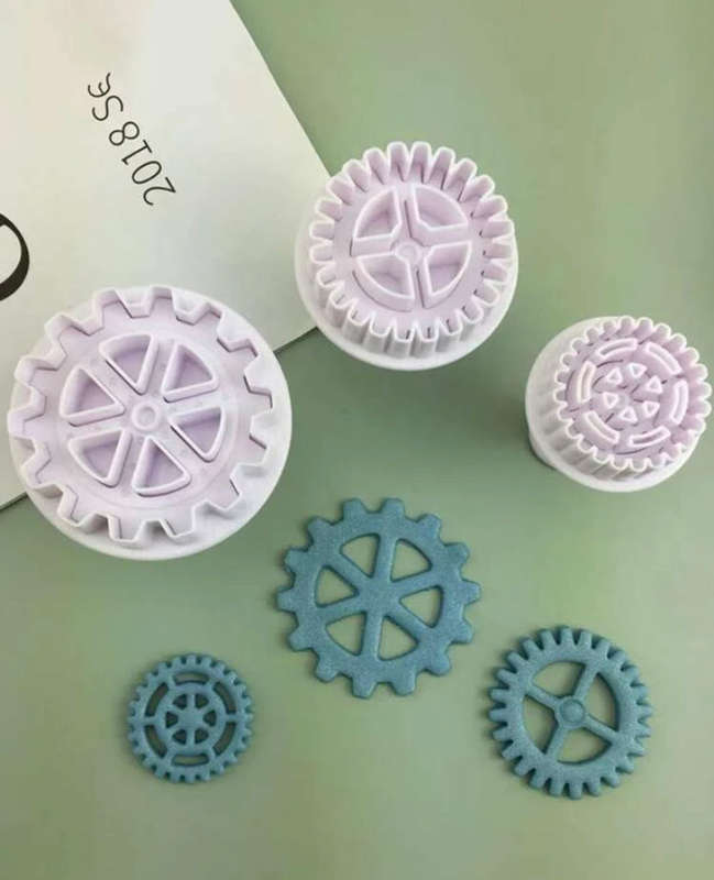 Steampunk Gears Plunger cutter set