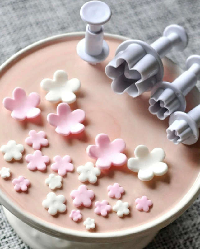 Fondant plunger Cutter, Flower Blossom