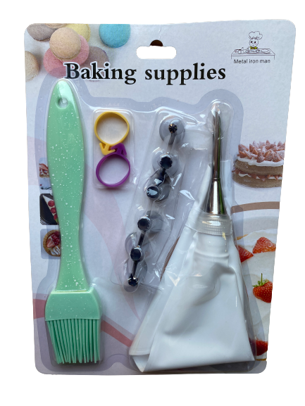Cake Decorating Set