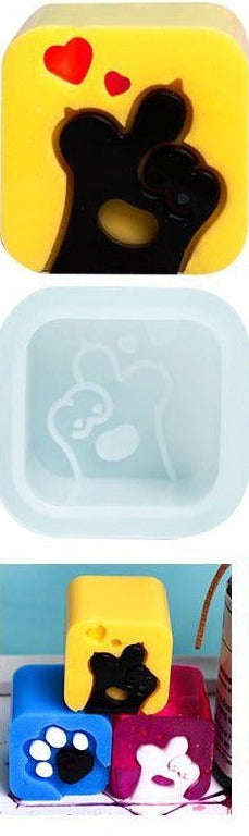 Silicone mould resin paw