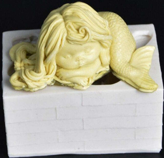 Cute mermaid silicone size of mermaid 8.5x5cm L