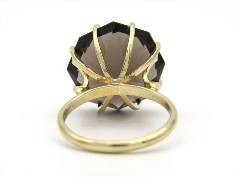 9K gold smoky quartz ring.