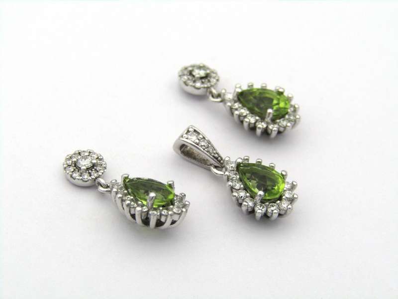 18K gold peridot and diamond earrings and pendant.