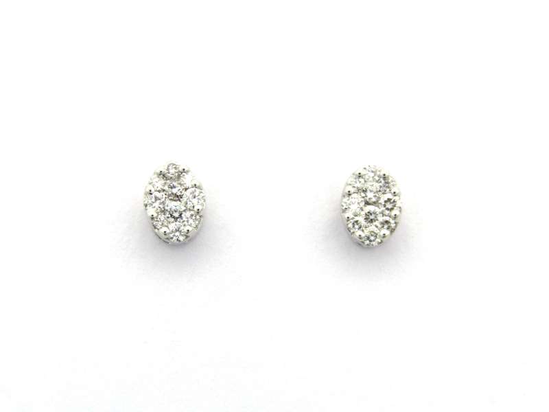 18K gold diamond cluster earrings.