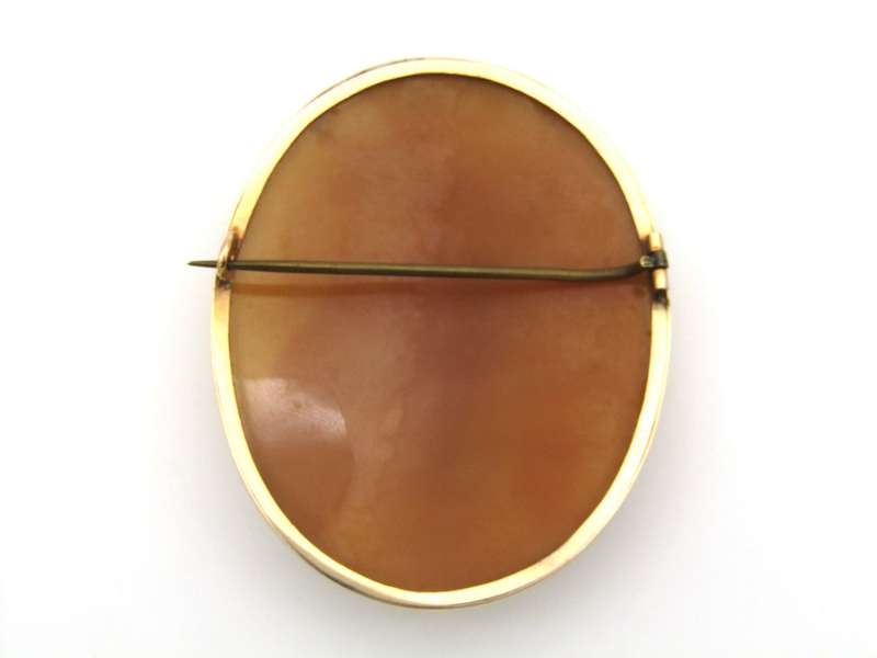18K gold French conch shell cameo brooch, circa 1860.