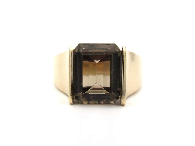 9K gold smoky quartz ring, circa 1970's.