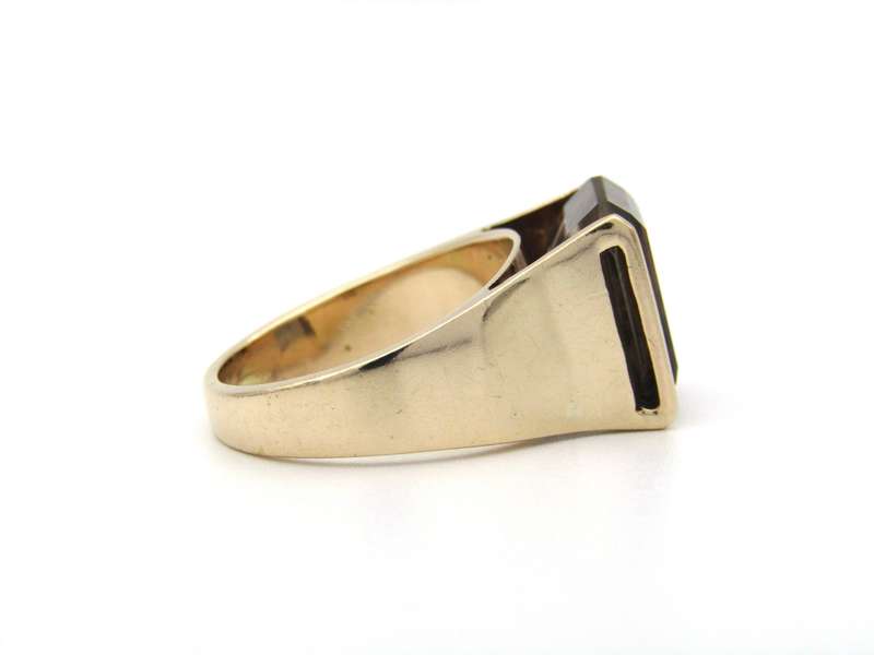 9K gold smoky quartz ring, circa 1970's.