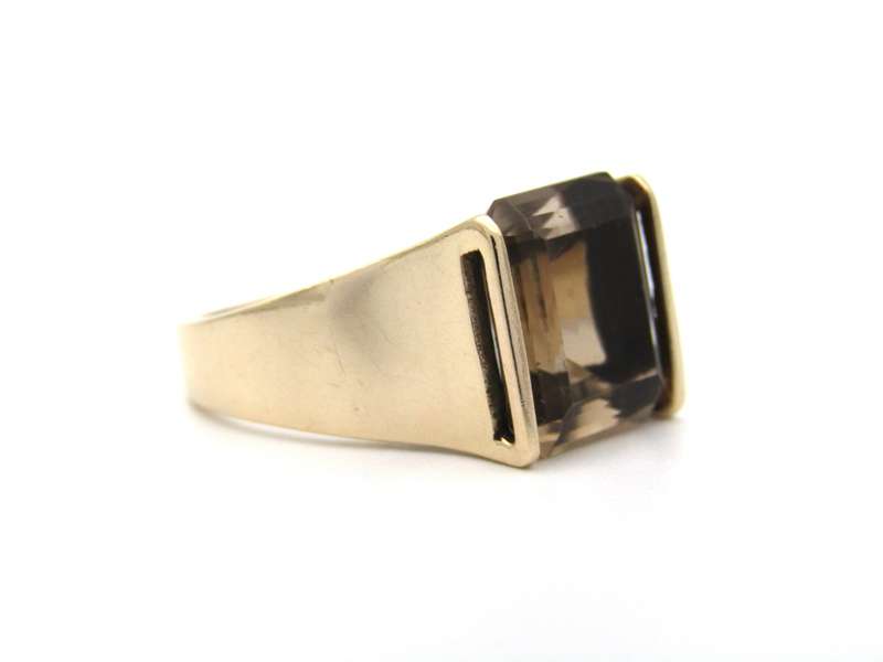 9K gold smoky quartz ring, circa 1970's.