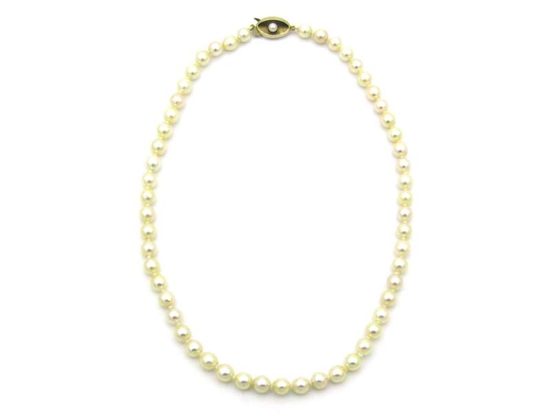 Akoya cultured pearl choker with 9K gold clasp, circa 1950's.