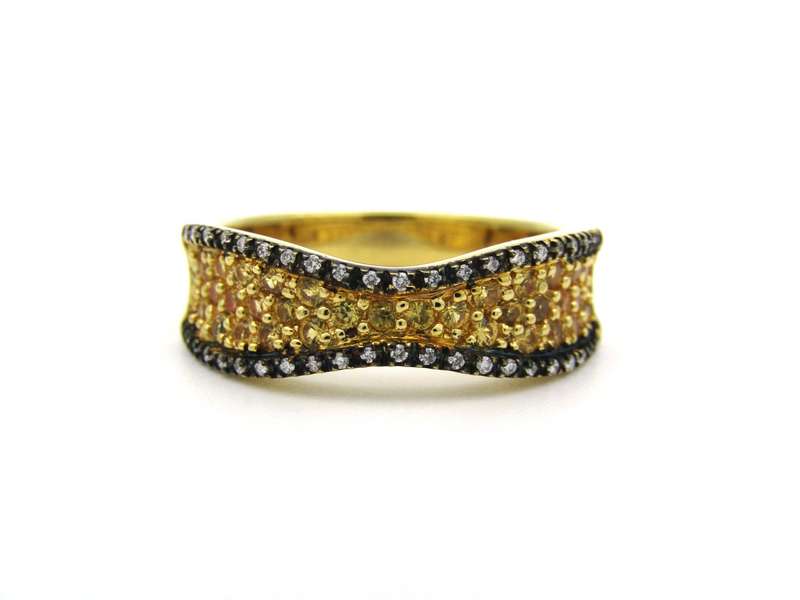 18K gold diamond band ring.