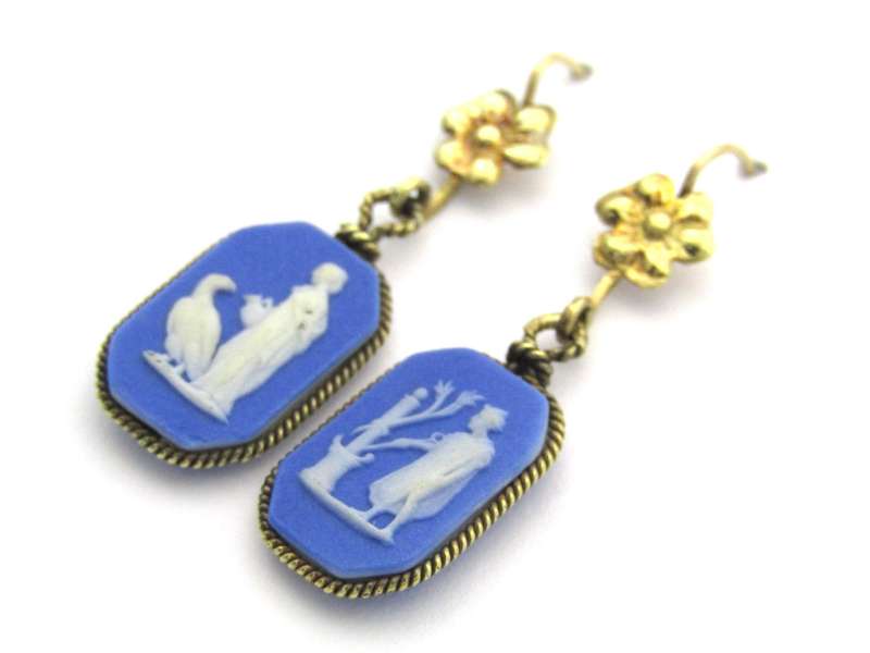 14K gold Wedgwood earrings, circa 1940's.