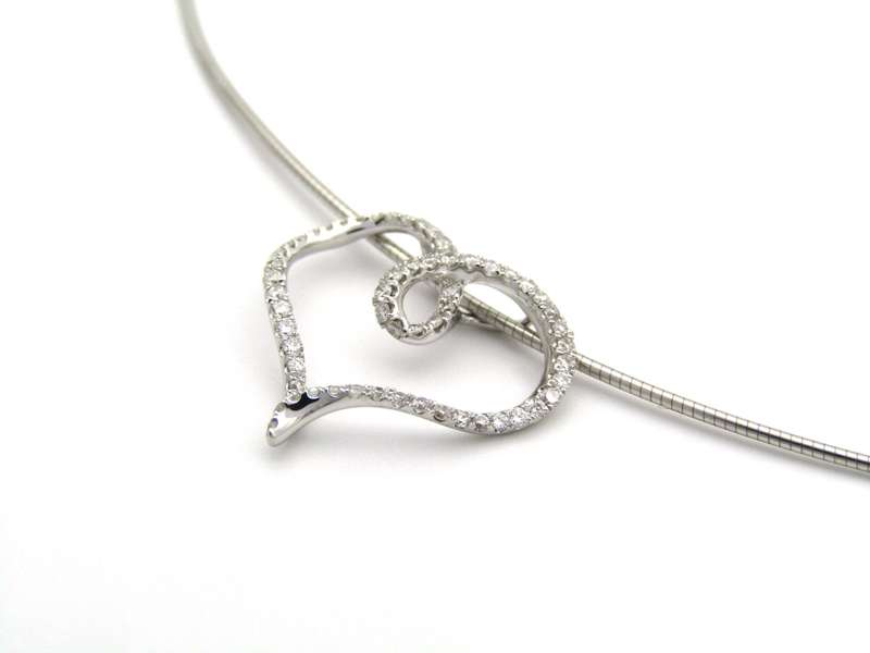 18K gold diamond heart slide pendant.