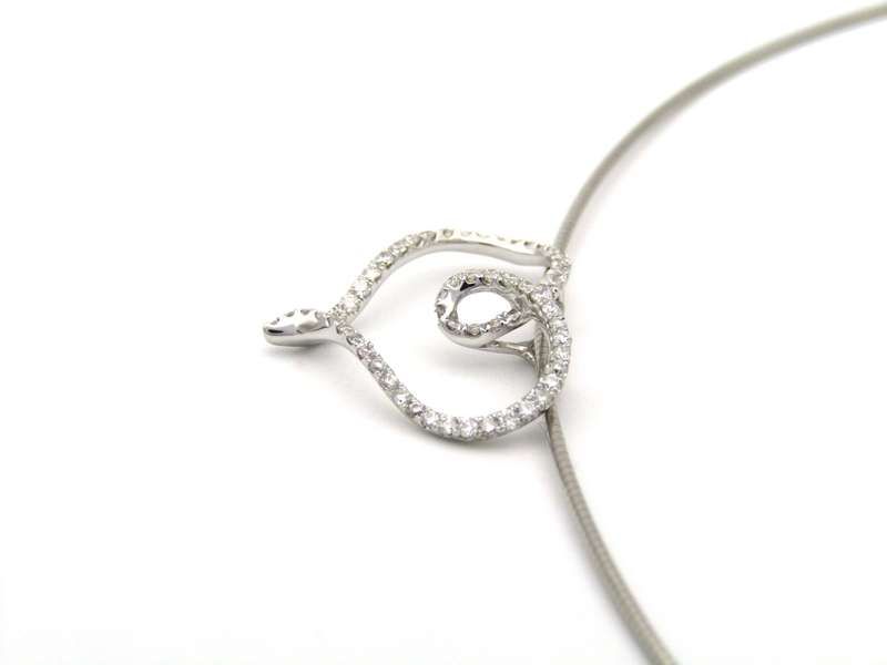 18K gold diamond heart slide pendant.