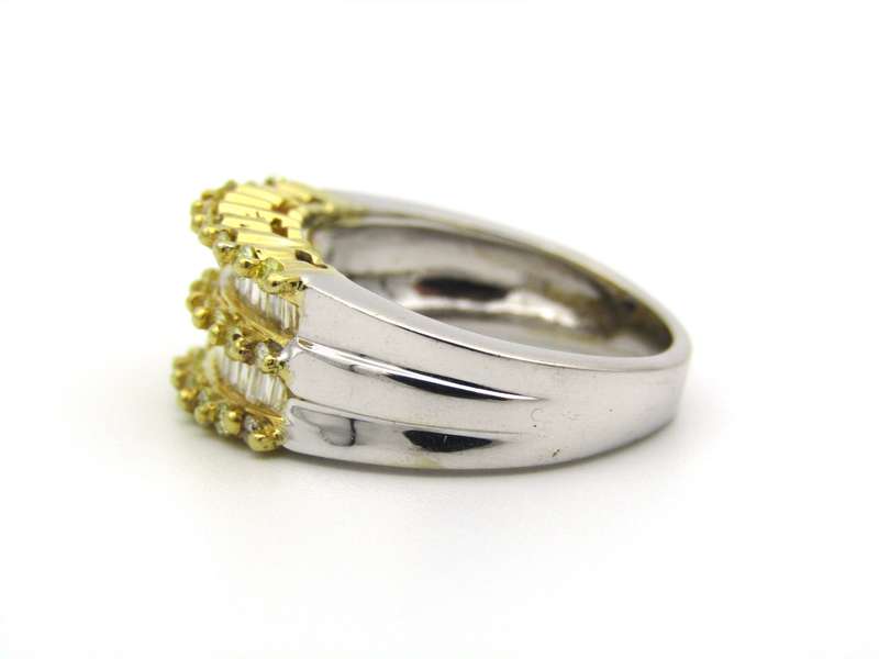 18K gold yellow and colourless diamond ring.