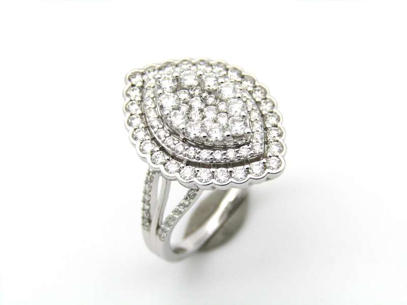 18K gold diamond cluster ring.