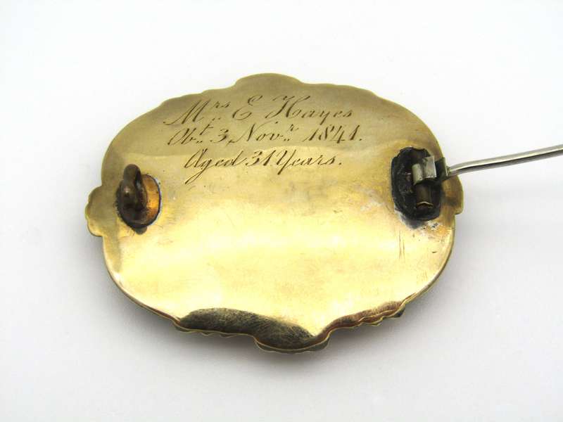 9K gold Victorian mourning brooch, 1841.