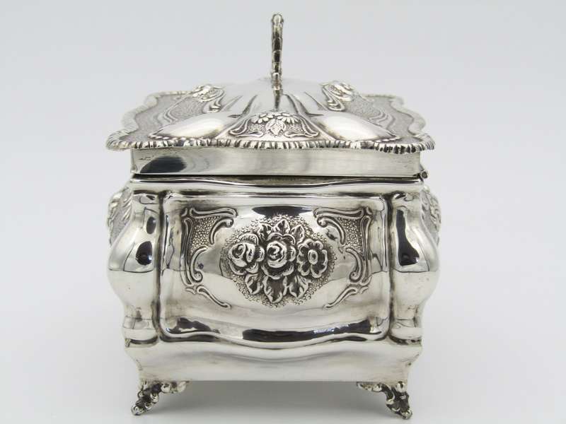 Sterling silver jewellery box, Circa 1900's.