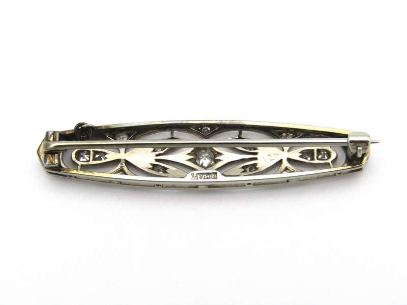 18kt gold and platinum Art Deco diamond brooch.