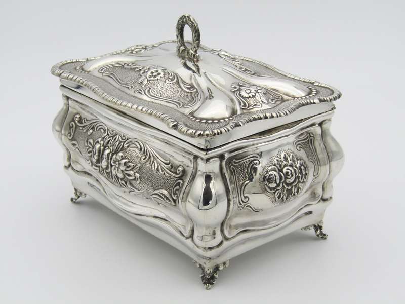 Sterling silver jewellery box, Circa 1900's.
