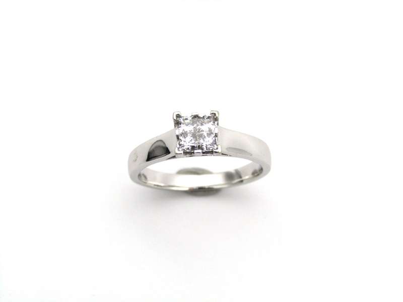 9K gold diamond ring.