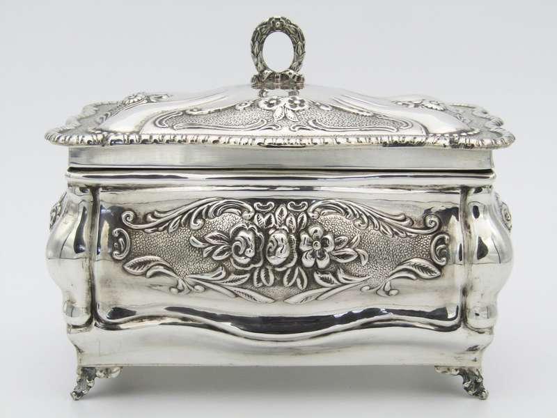 Sterling silver jewellery box, Circa 1900's.