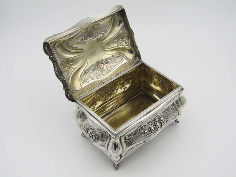 Sterling silver jewellery box, Circa 1900's.