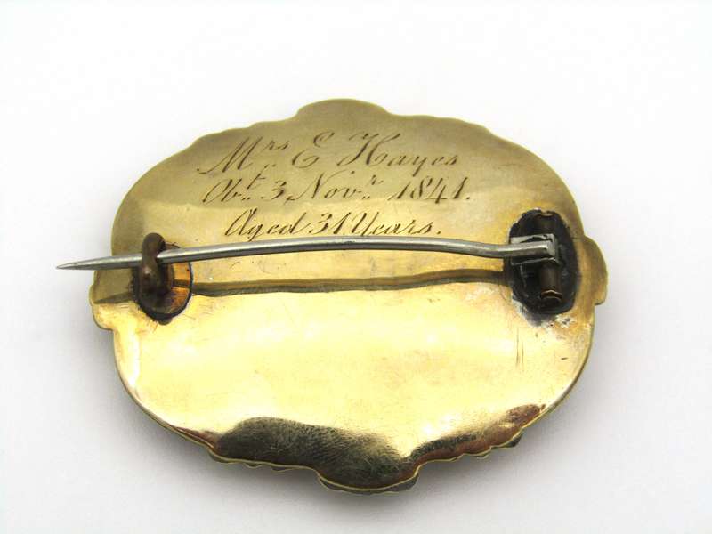 9K gold Victorian mourning brooch, 1841.