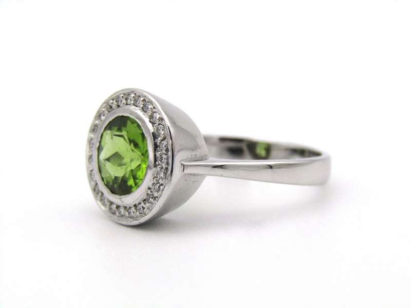 9K gold peridot and diamond ring.