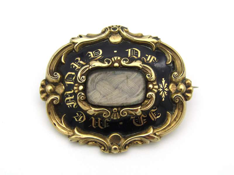 9K gold Victorian mourning brooch, 1841.