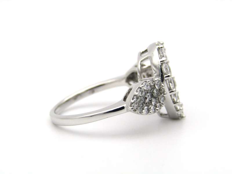 18K gold diamond cluster ring.