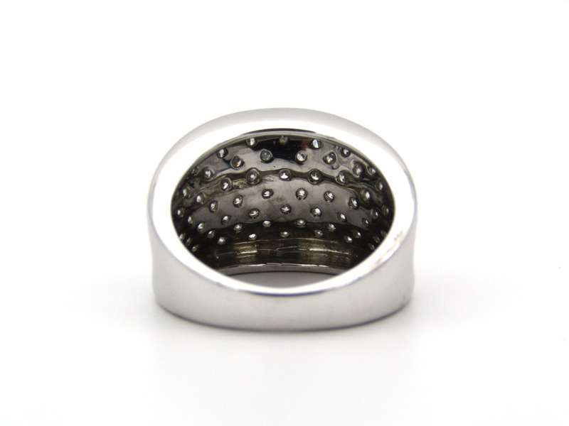 18K gold diamond ring.