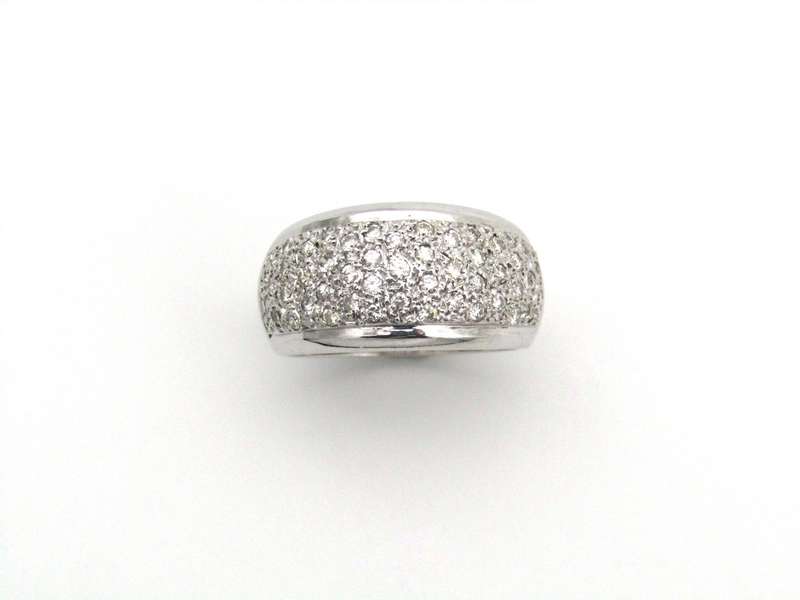 18K gold diamond ring.