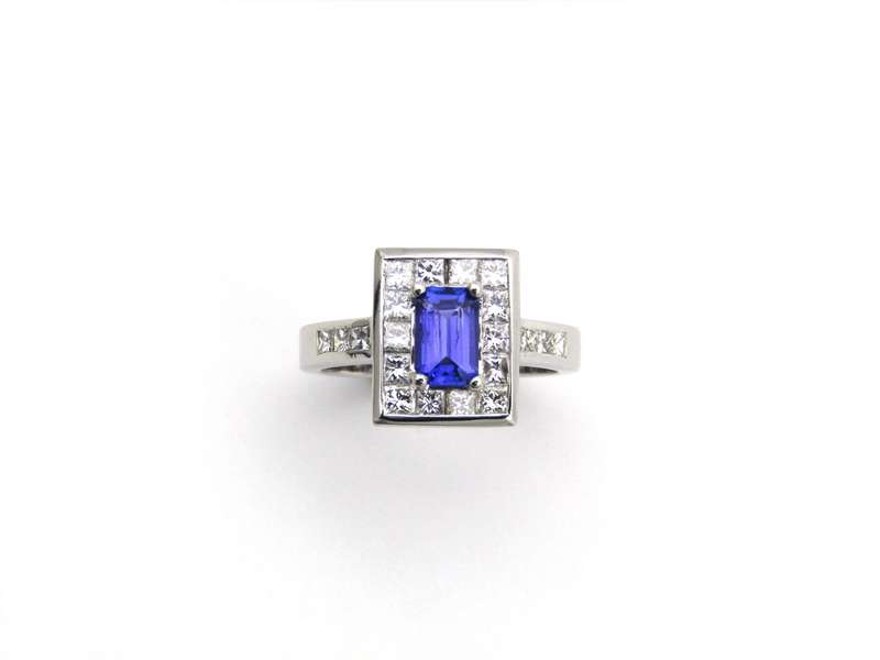 18K gold tanzanite and diamond ring.