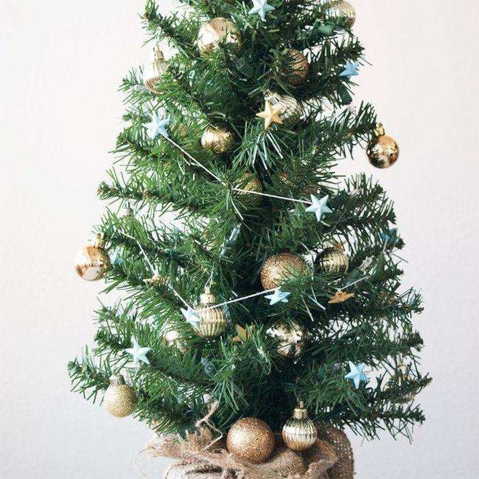 Classic Christmas Tree - 2.1m
