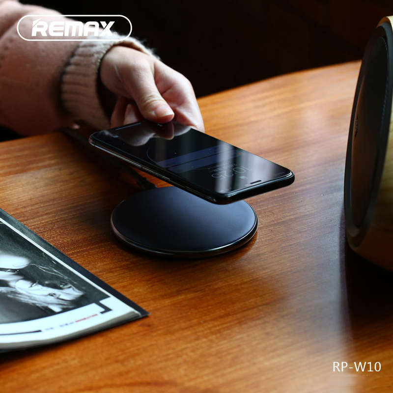 REMAX RP-W10 Wireless Charger