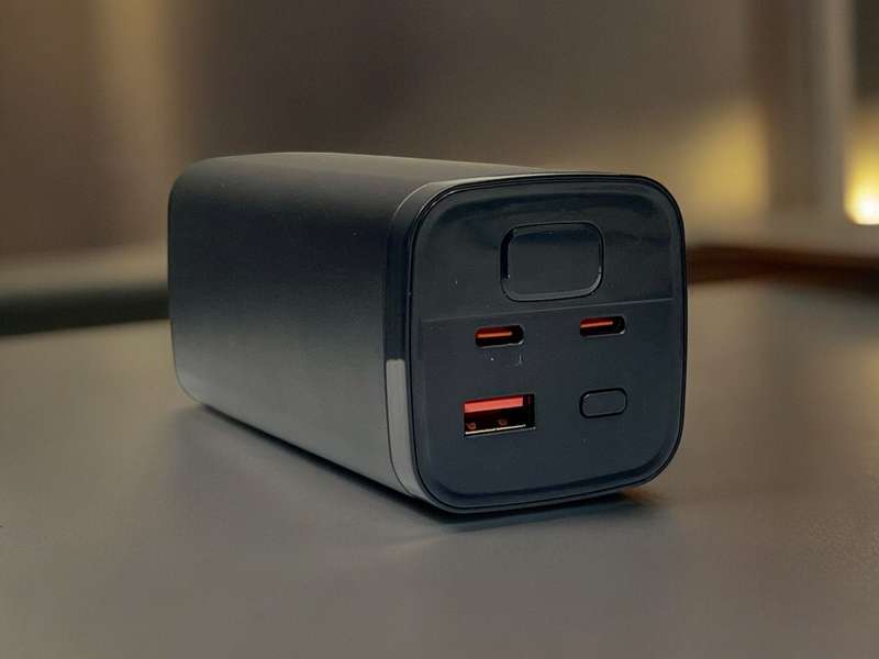 SUPA FLY 20000mAh 65W PD Powerbank for Phones & Laptops - Black