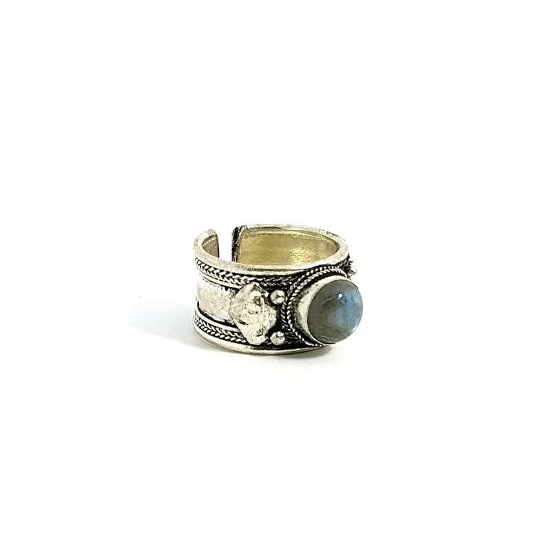 Labradorite Tibetan Silver Ring