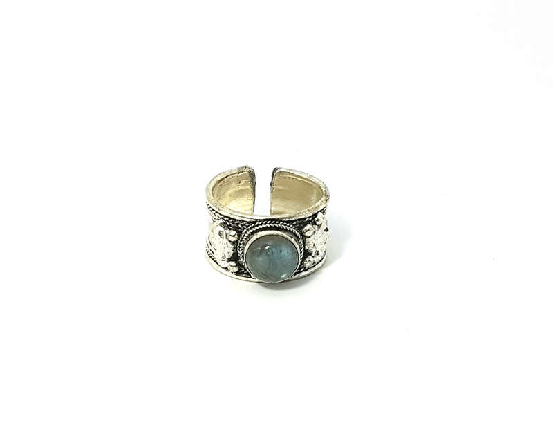 Labradorite Tibetan Silver Ring