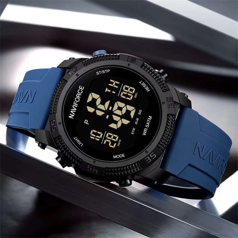 Naviforce 7104