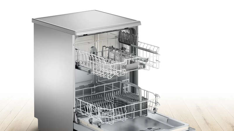 BOSCH 12 PLACE DISHWASHER SILVER SERIES 2  - SMS24AI01Z
