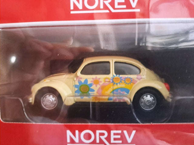 Volkswagen Beetle 1303 1973 Peace and Love 1:54