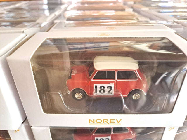 Mini Cooper S 1964 Tartan Red with Racing Number 182 1:54