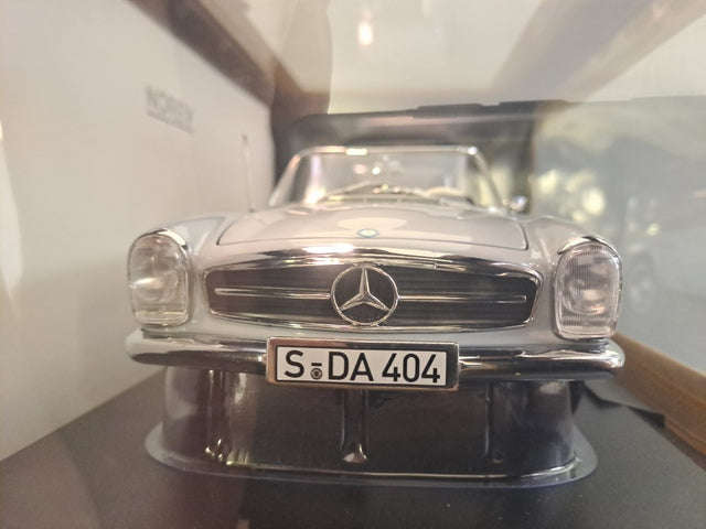 Mercedes-Benz 230 SL 1963 Grey 1:18