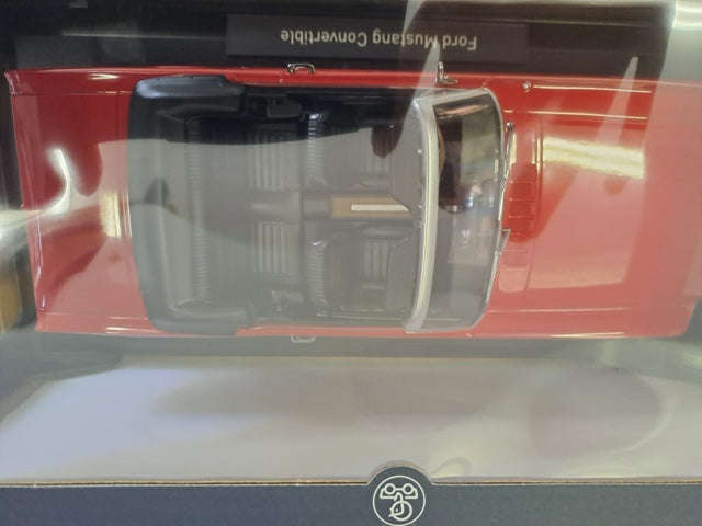 Ford Mustang Convertible 1966 Red 1:18