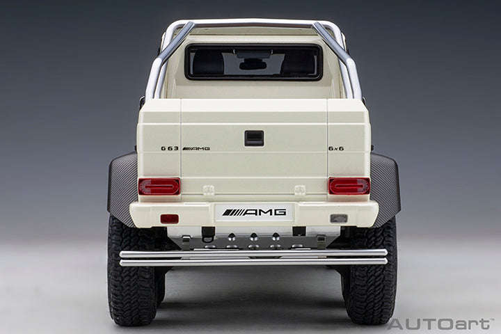 MERCEDES-BENZ G63 AMG 6 X 6 WHITE 1/18