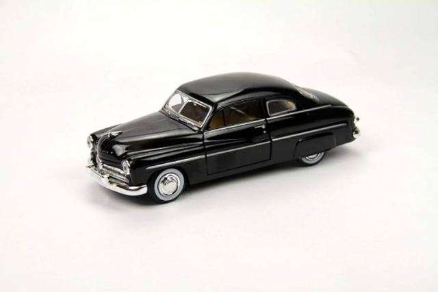 MERCURY COUPE BLACK 1949 1/24, DIECAST CAR, COLLECTABLE CAR.