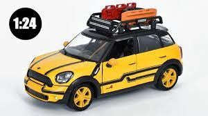 MINI COOPER S COUNTRYMAN WITH ROOF RACK YELLOW 1/24, DIECAST CAR, COLLECTABLE CAR.